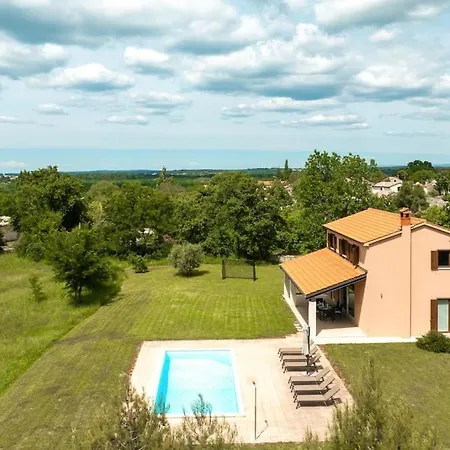 Villa Maslina *